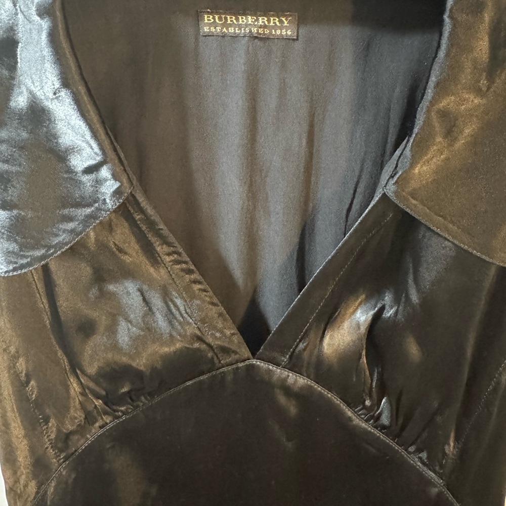 Burberry Black Satin dress🖤
